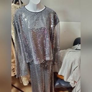 New with Tags. , Silver sequence out fit.